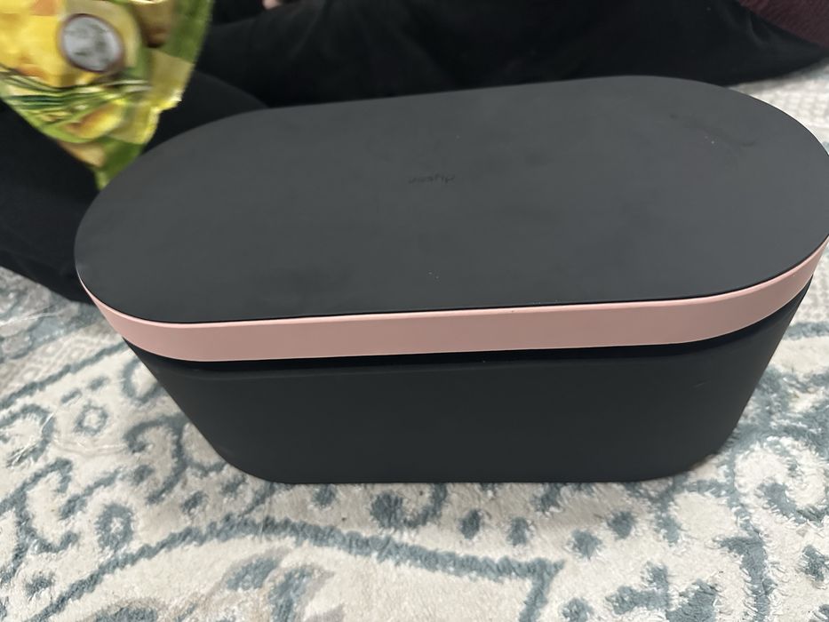 Продам фен дайсон