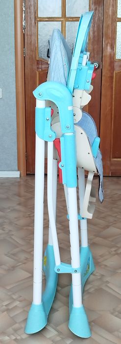 Продам стульчик для кормления.