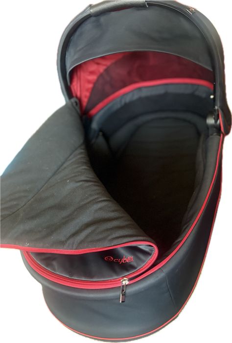 Кош за новородено Cybex Priam 3 Lux Ferrari Victory Black