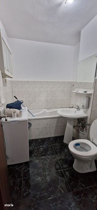 Apartament 3 Camere Etaj 1 Complex Studentesc 450 euro