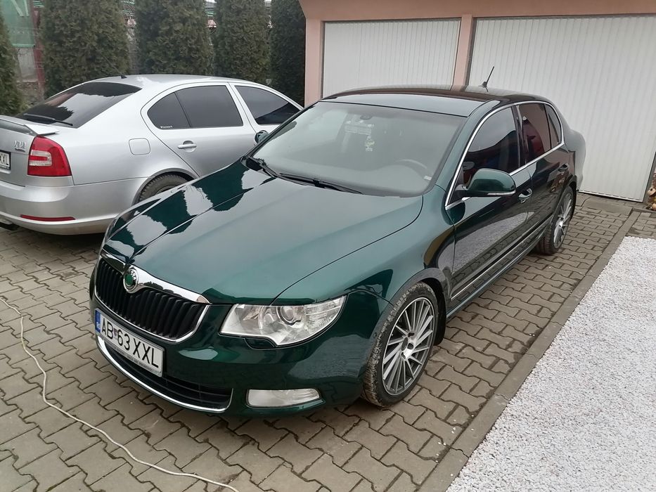 Vând Skoda Superb 2
