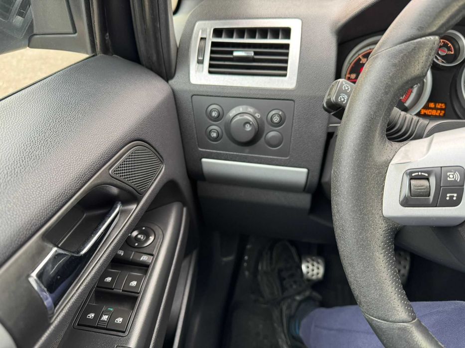 OPEL ZAFIRA B 2008 - 1.9 CDTI 150 CP