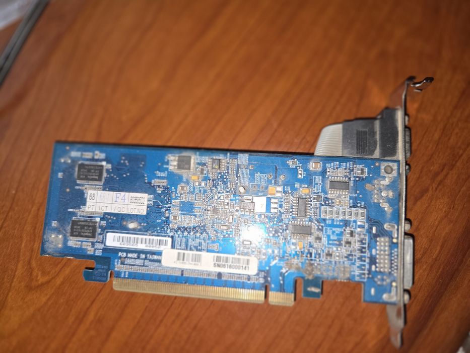 Видеокарта Gigabyte, Pci express