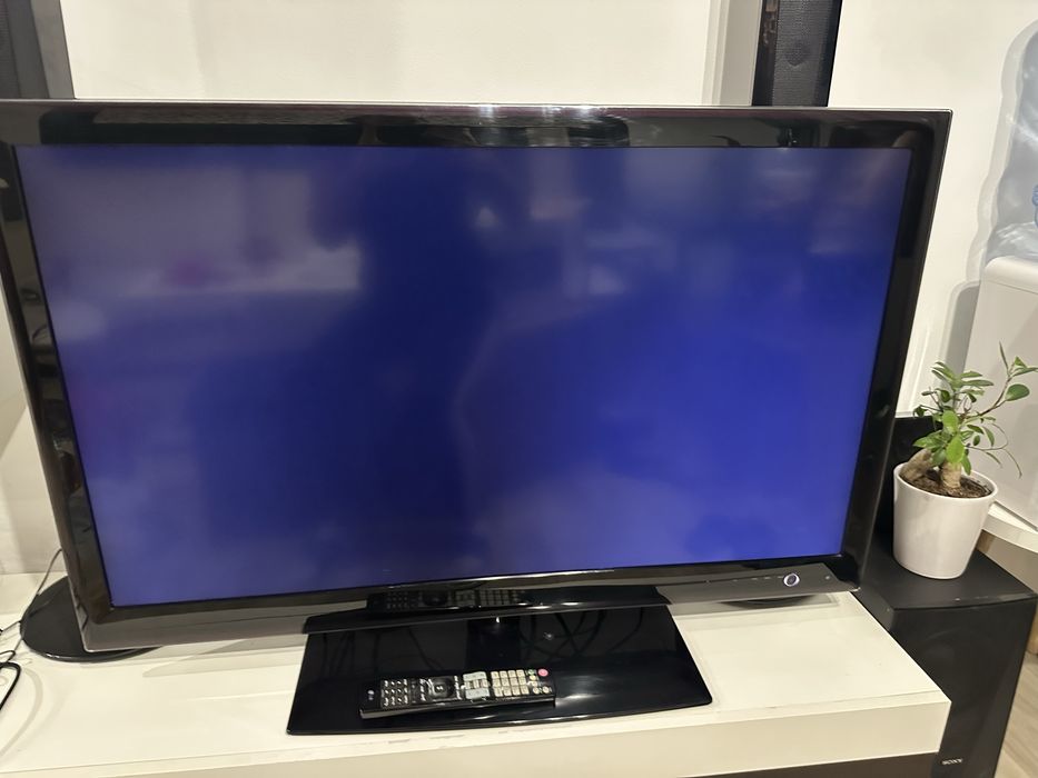 Телевизор LG 43”