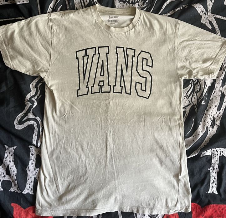 Carhartt Volcom Dickies Vans тениски