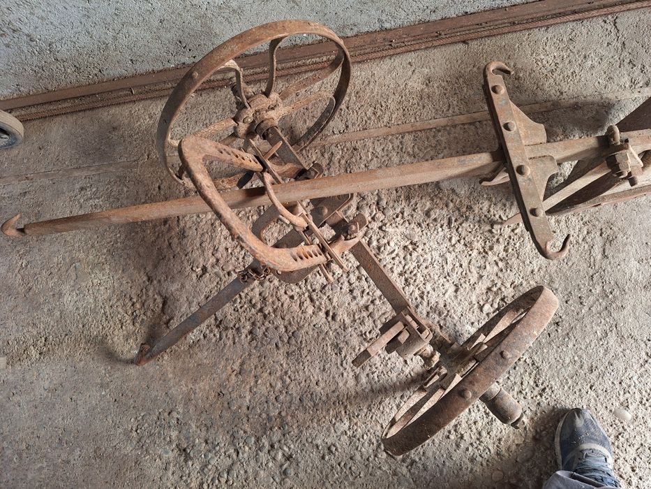 Plug de arat pentru cal (utilizabil sau decorativ)