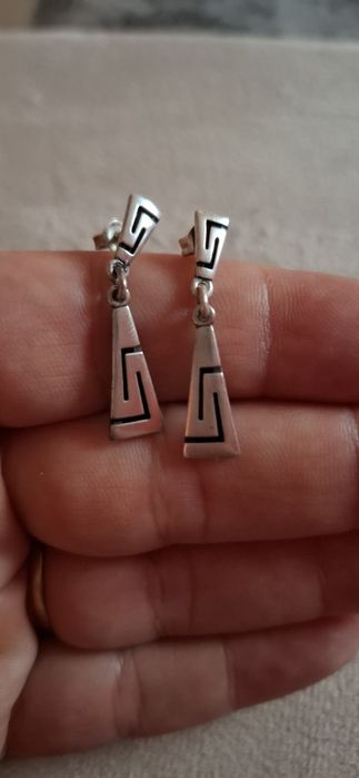 Сребърни обици  като Нови