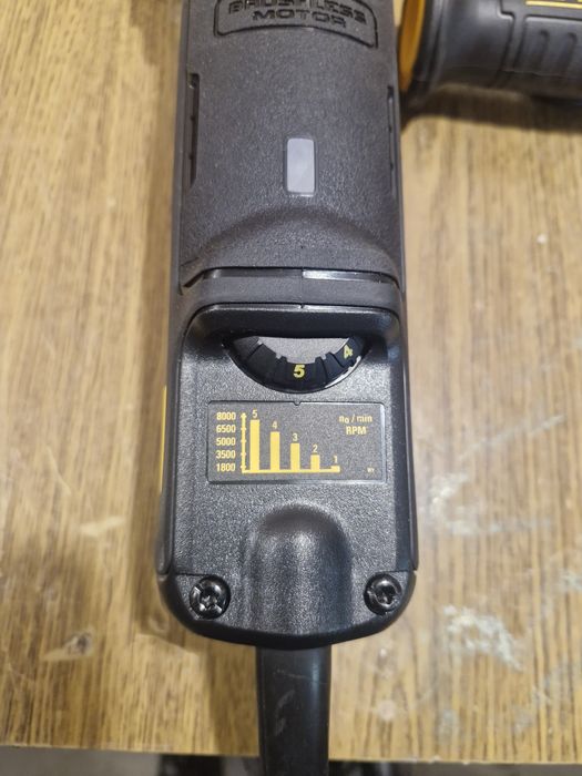 Продам углошлифовальную машинку