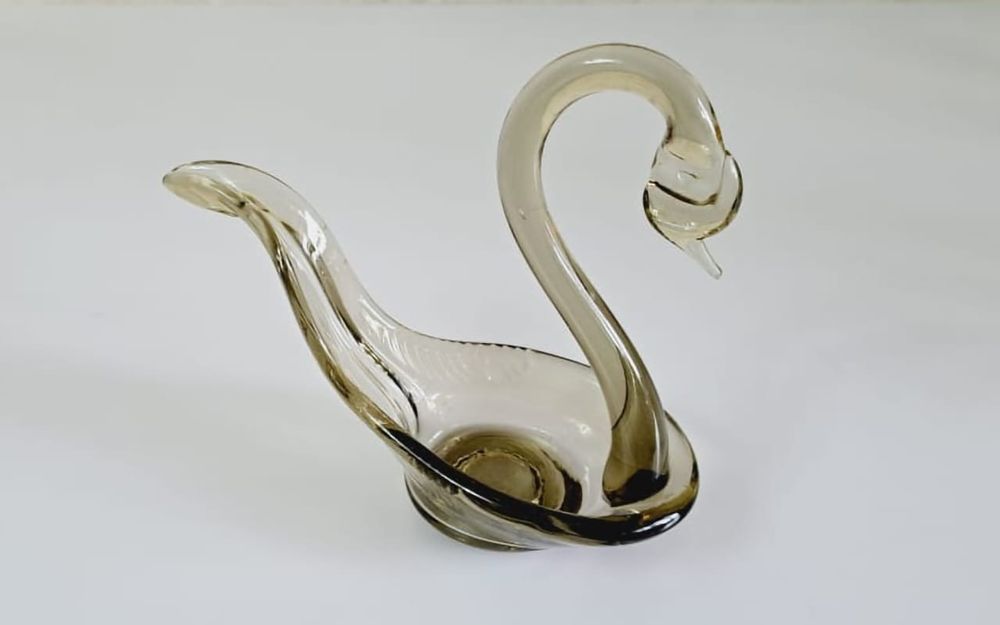 Лебеди цветное стекло