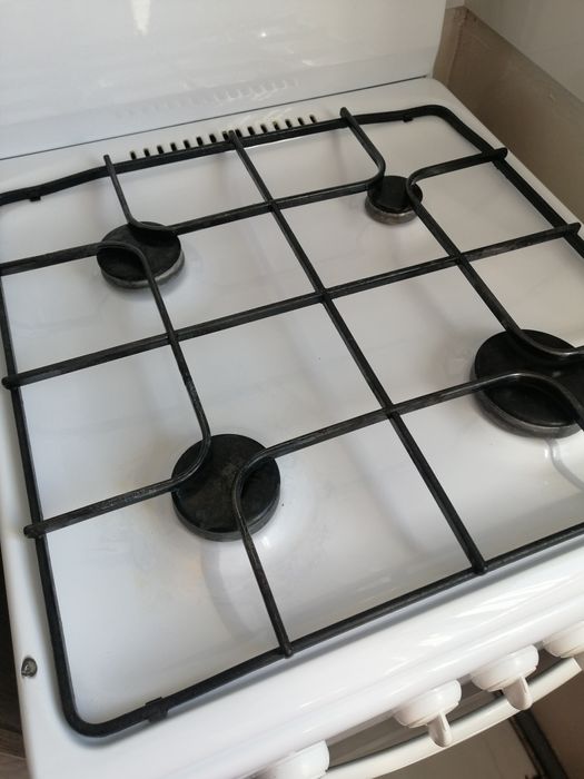 Газ плита, состояние хорошее.