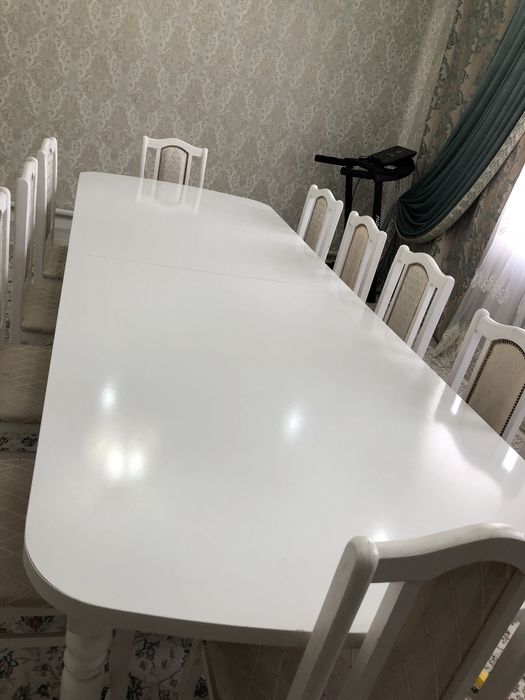 Доставка стол и стулья