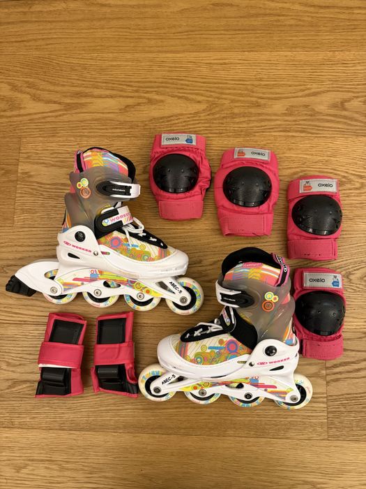 Role cu roti luminate fete, marimea 30-33 + set apărătoare