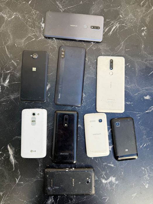 ЗА ЧАСТИ! Телефони и таблети iphone samsung huawei и др.