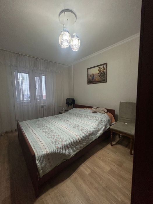 Продам пятикомнатную квартиру