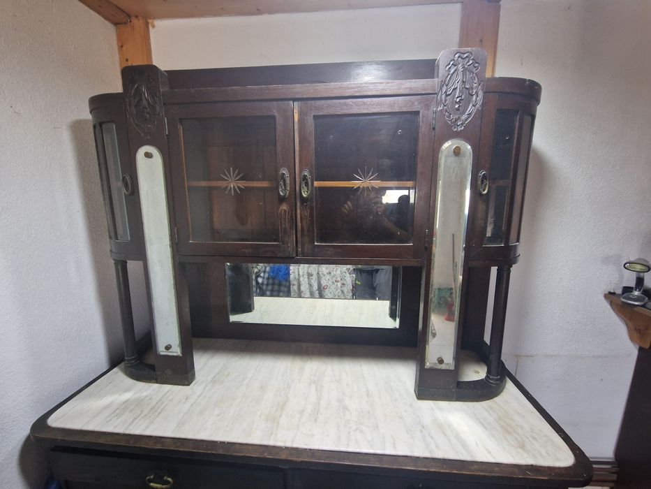 Credenț lemn cu blat marmură