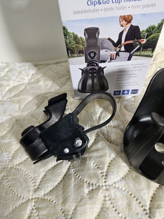 Поставка за чаша и шише за количка