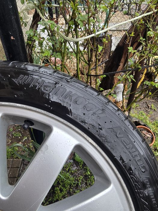 Перфектни джанти  S Line Audi Volkswagen с нови  гуми 225/45/17