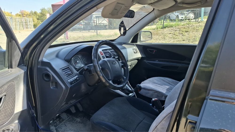 Продам машину Hyundai tucson