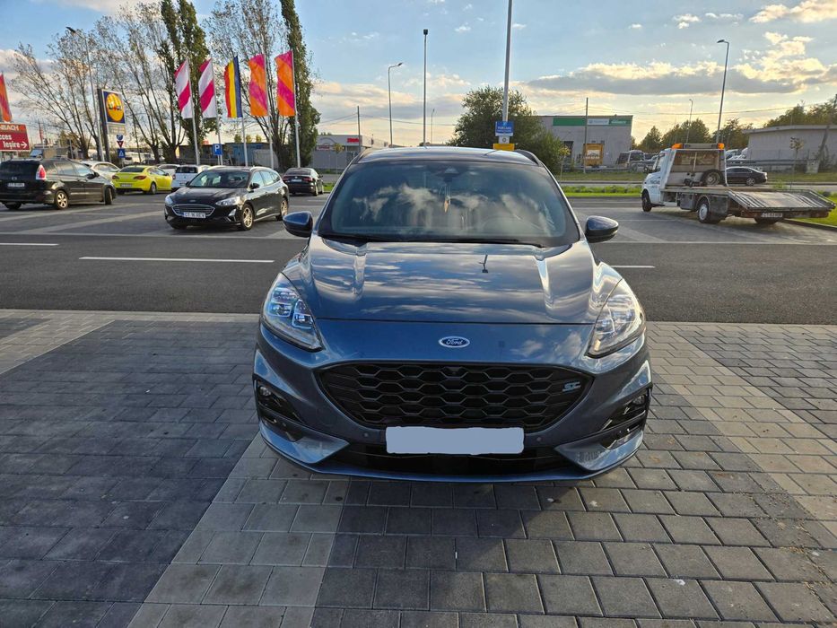 FORD Kuga 2021 — imagine 2