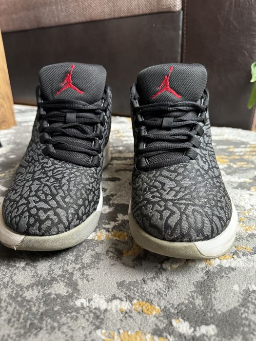Nike Air Jordan B Fly Wolf Grey 42 Номер