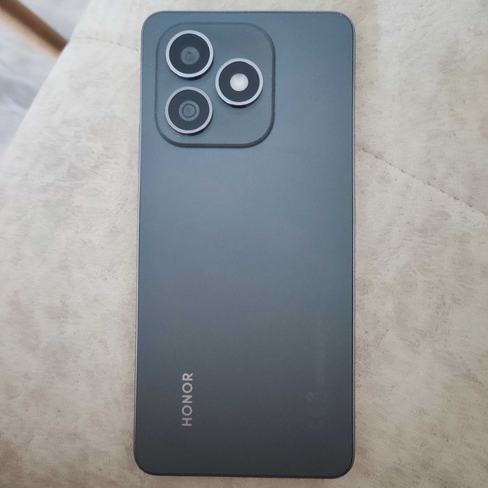 Продам новый Honor X8d 8/256