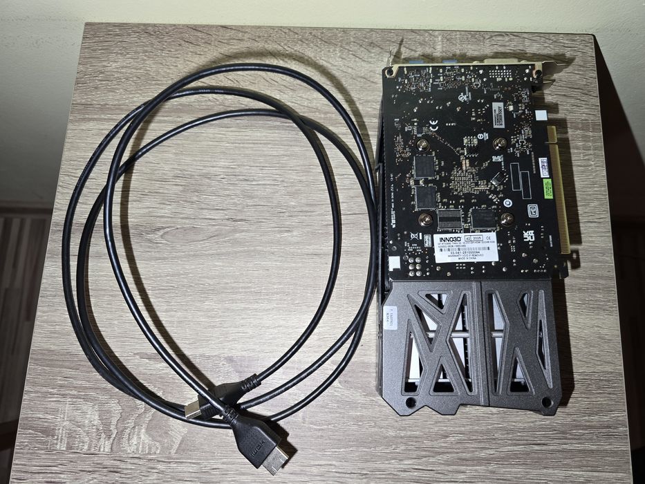 Placă video RTX 3050 Inno3D cu cablu HD