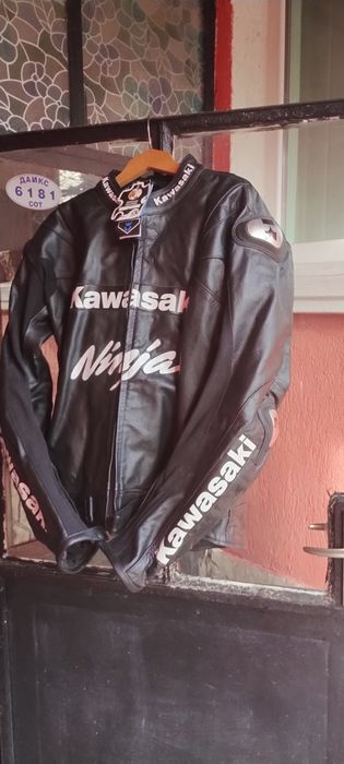 Рокерско якеот Америка ново