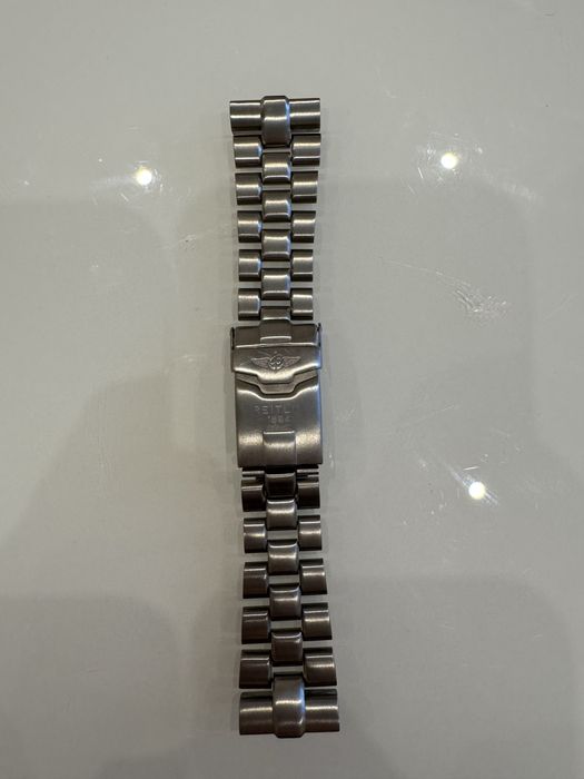 Breitling Avenger Chronograph Titanium