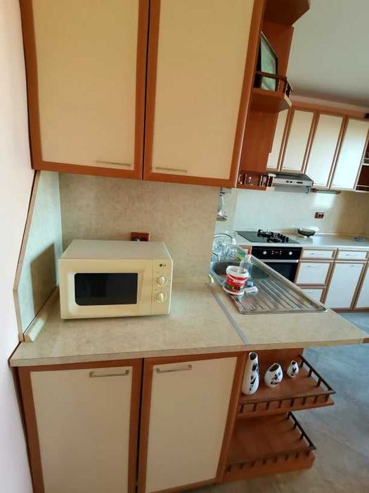 Дава се под наем Тристаен апартамент в Бургас, Изгрев - 85 кв.м за 500 € - Снимка #13