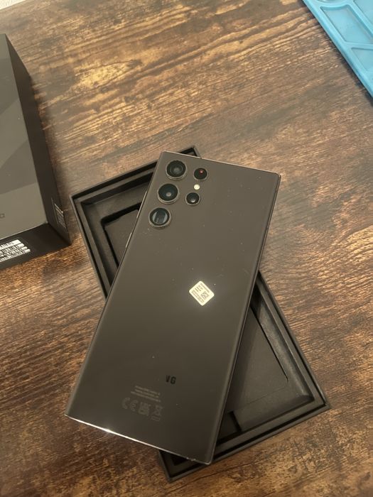 Samsung Galaxy S22 Ultra 256/12Gb