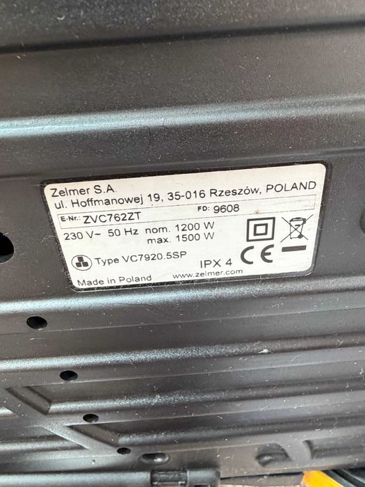 Прахосмукачка с воден филтър Zelmer ZVC762ZT, 1500W, Функция измиване/филтрация, Четка за паркет, Турбо четка, Оранжева