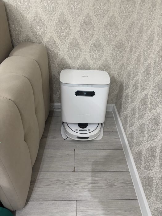 Б/у робот пылесос