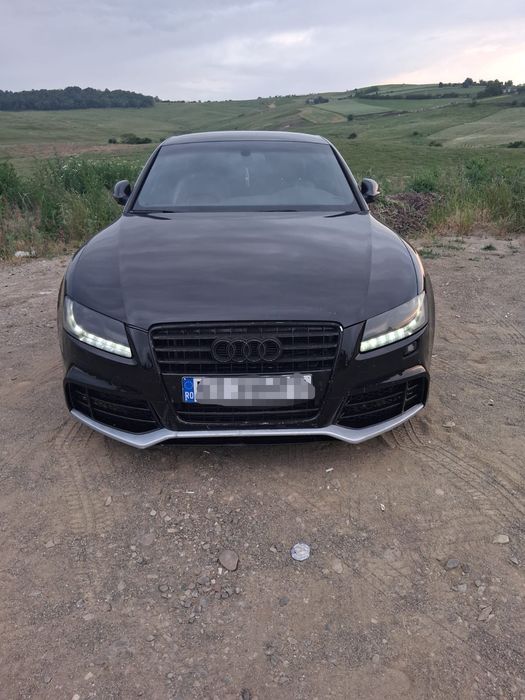 Vând Audi A 5 coupe