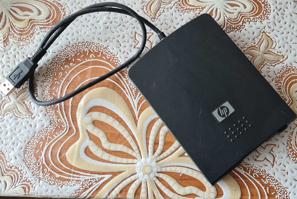 док станция HP + USB флопи външно