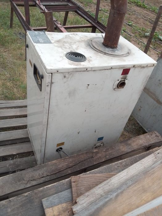Продам водогрейный котел