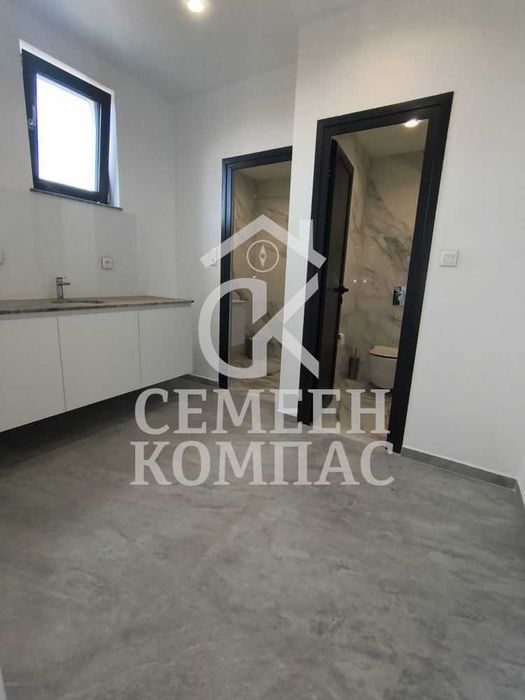Дава се под наем Офис в Пловдив, Център - 188 кв.м за 2868 € - Снимка #13