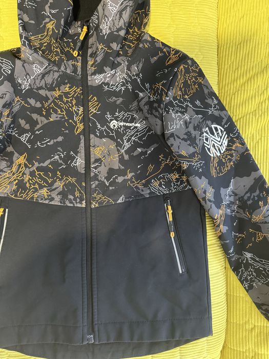 Продам 2 ветровки outventure