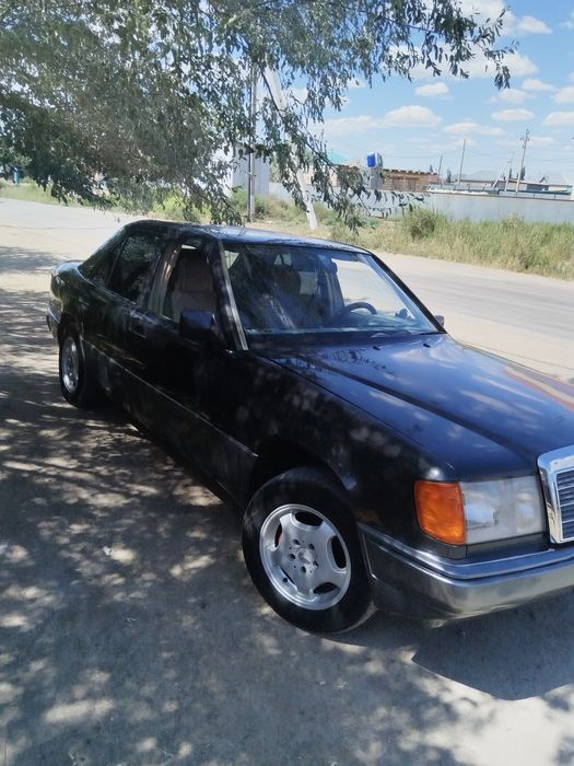 Мерседес Бенс 230