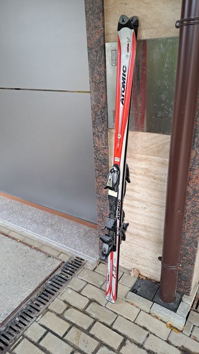 Ски ATOMIC Beta V 182 см + автомати – много добро състояние