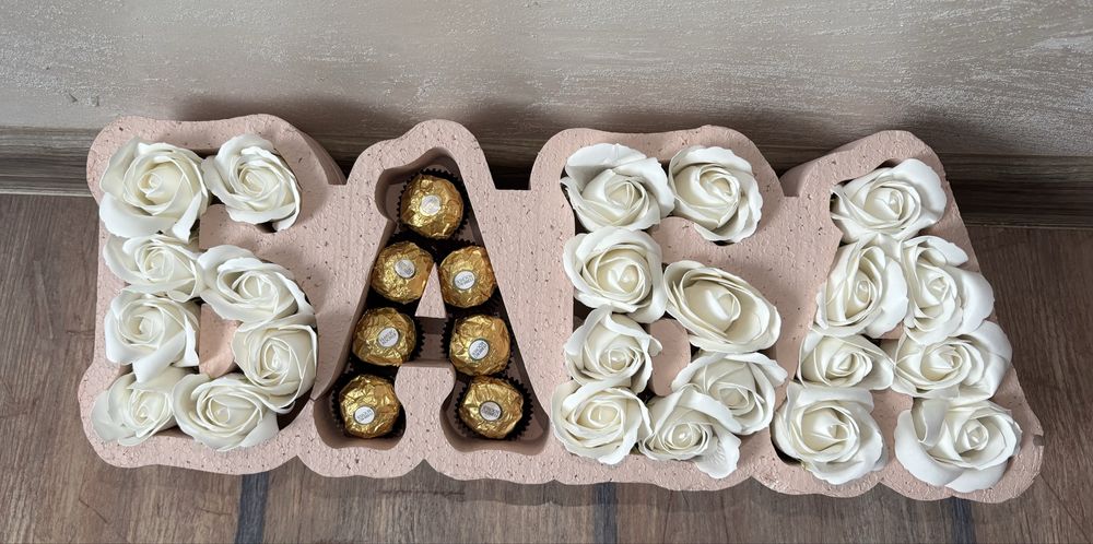 Букет сапунени рози и бонбони