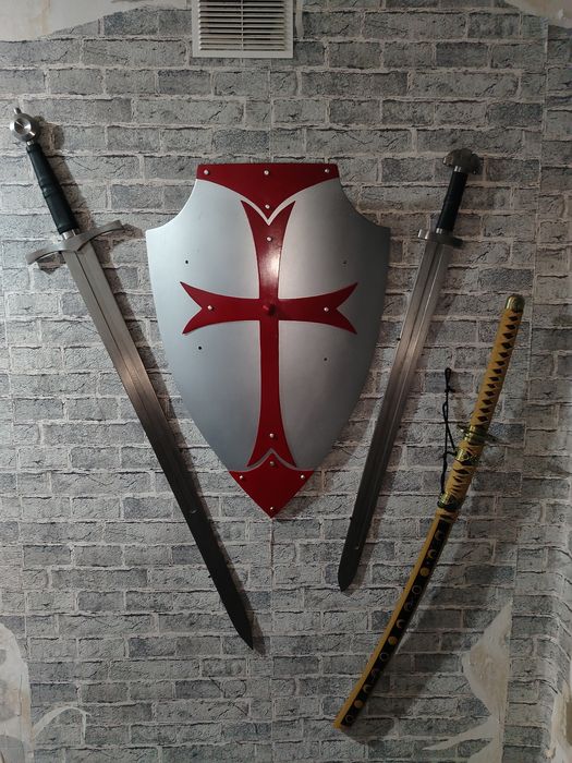 Продаётся, продаётся, продаётся