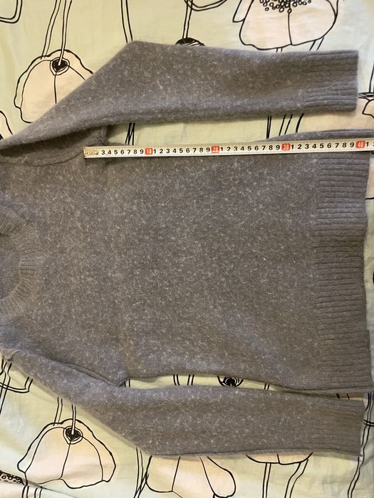 Вълнен пуловер детски