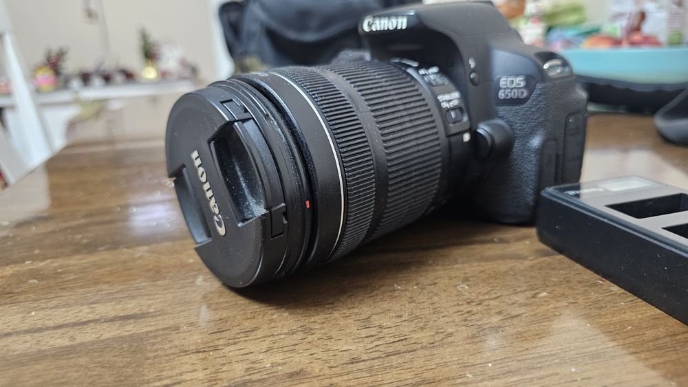 Фотоаппарат Canon 650d