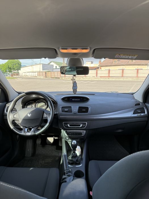 RENAULT Megane 2015 — imagine 5