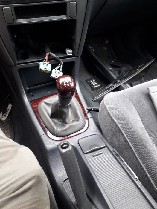 Volvo V40 - на части