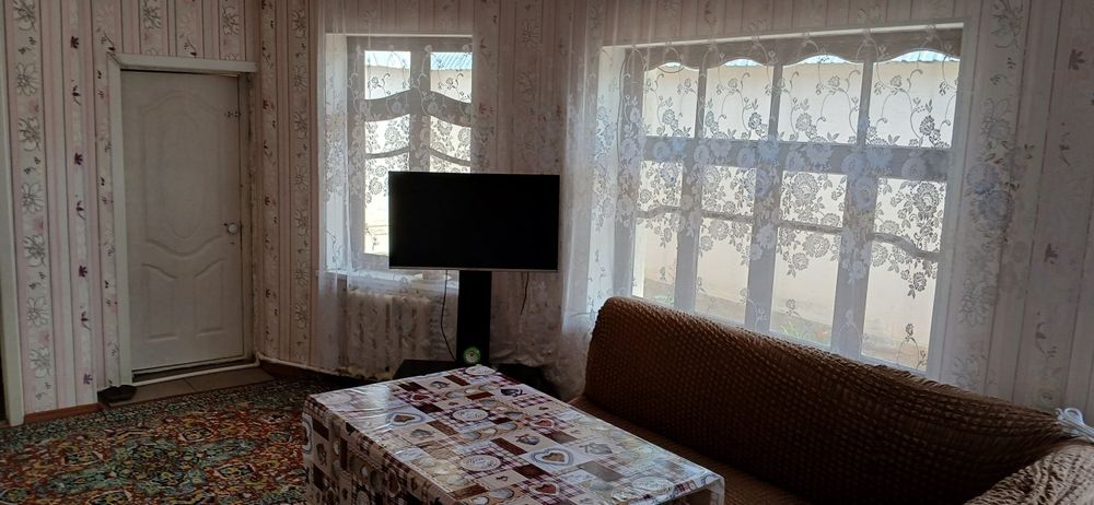 Дурмонда Хамма шароитларга ега булган Ховли Сотилади.