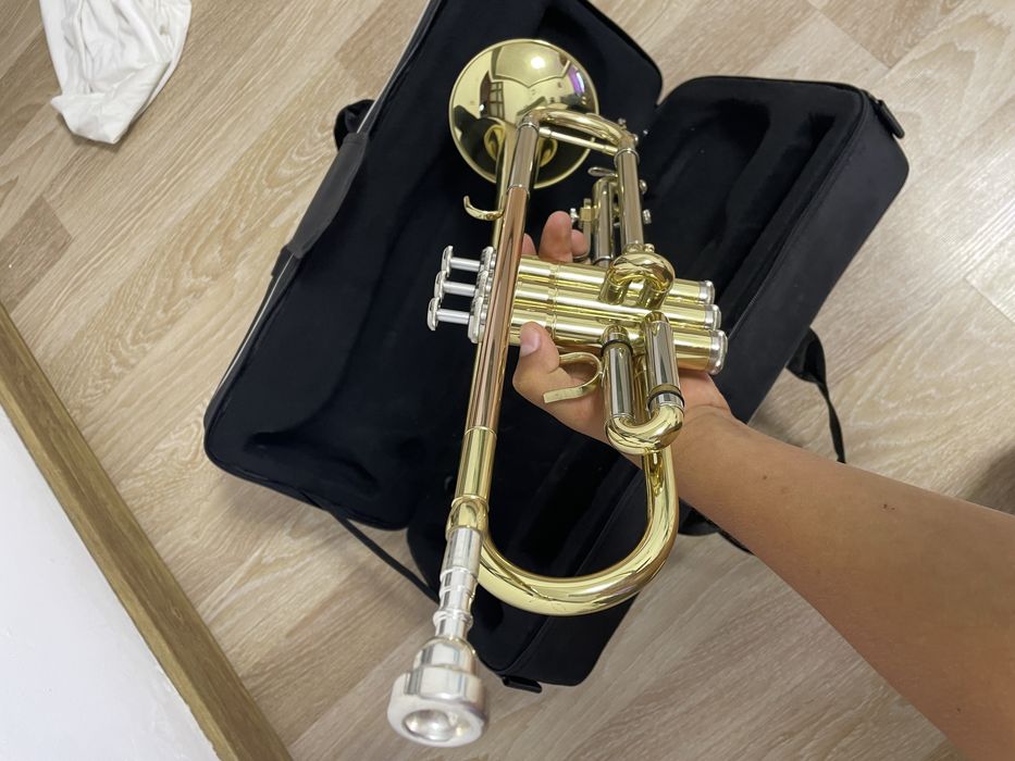 Trompeta profesionala Startone