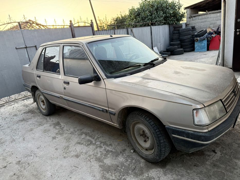 Машина Пежо 309 дизель