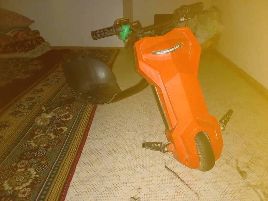 Самокат в хоршем состоянии
