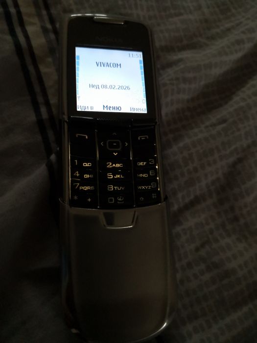 Продавам Nokia 8800 в отлично състояние